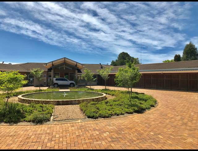 4 BEDROOM FREEHOLD RENTED IN HILTON RURAL